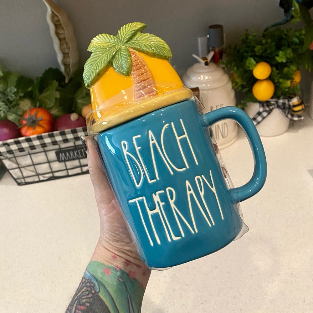 🏝Rae Dunn BEACH THERAPY Mug with Palm Tree Topper